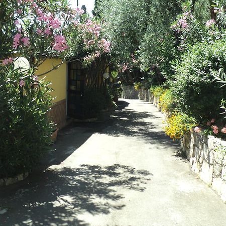 Hotel Baia Delle Sirene Taormina Bagian luar foto