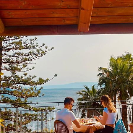 Hotel Baia Delle Sirene Taormina Bagian luar foto