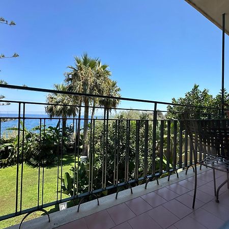 Hotel Baia Delle Sirene Taormina Bagian luar foto