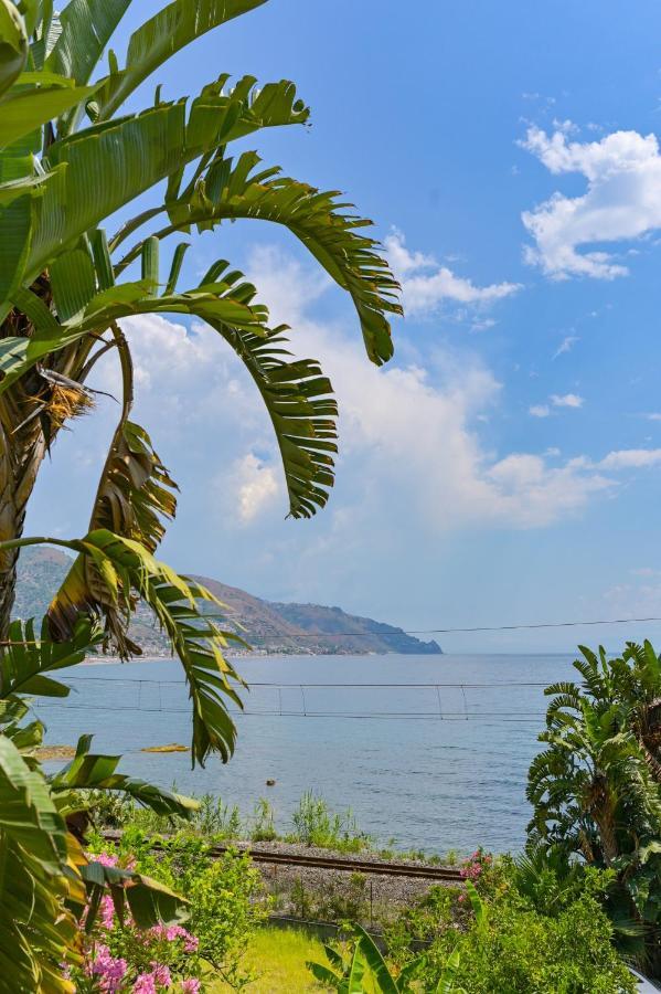 Hotel Baia Delle Sirene Taormina Bagian luar foto