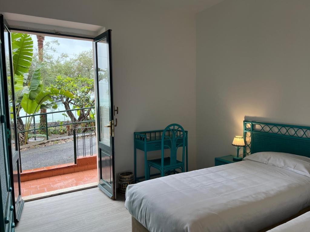 Hotel Baia Delle Sirene Taormina Bagian luar foto