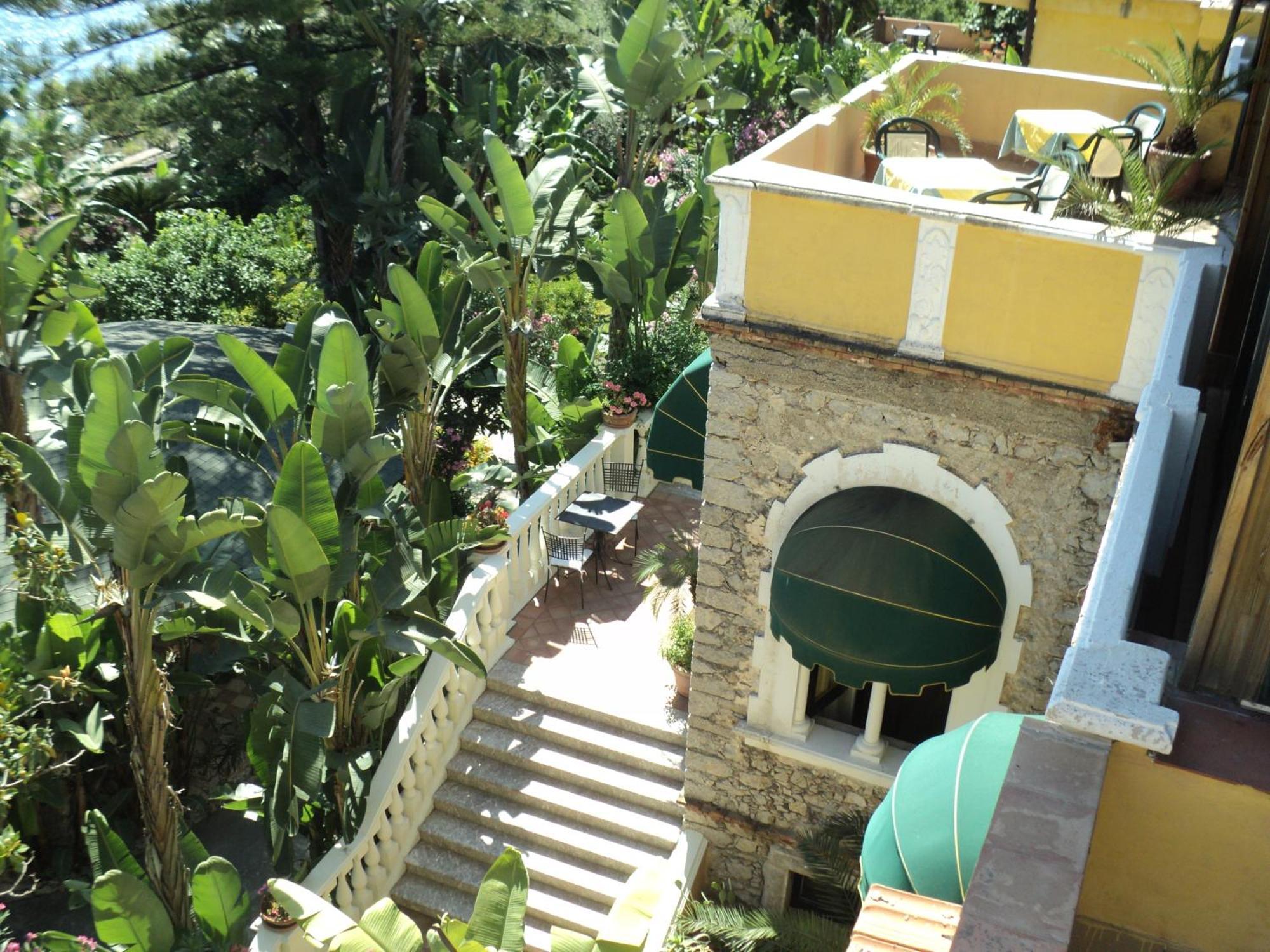 Hotel Baia Delle Sirene Taormina Bagian luar foto